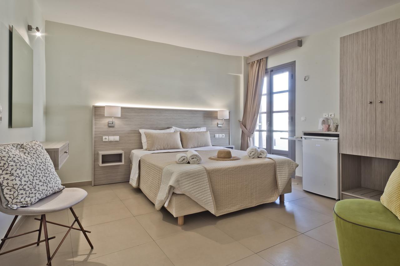 Nereus Luxurious Suites Karpathos Exteriör bild