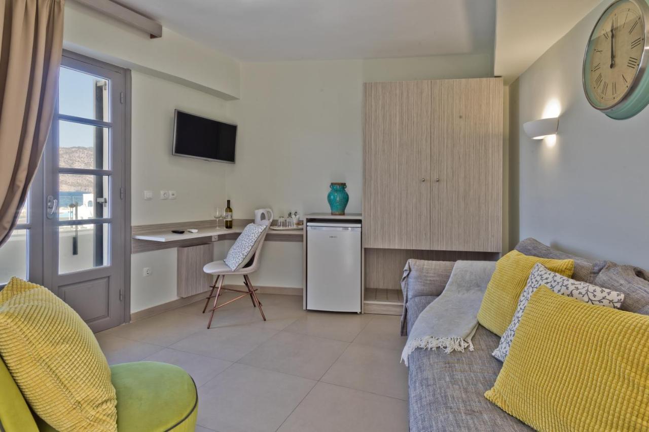 Nereus Luxurious Suites Karpathos Exteriör bild